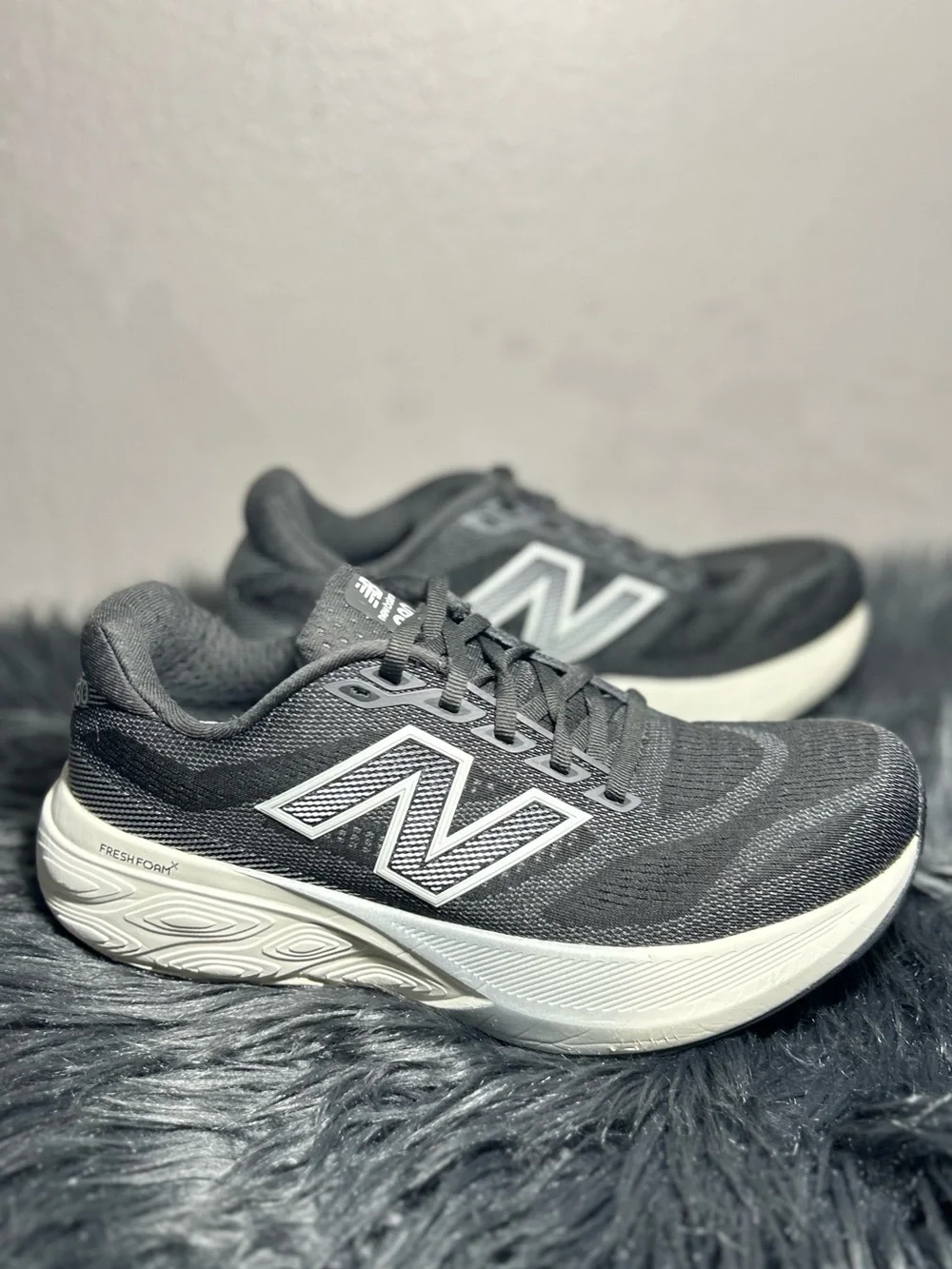 New Balance Gray Fresh Foam Running Sneakers Size 9.5 W / 8 Men’s
